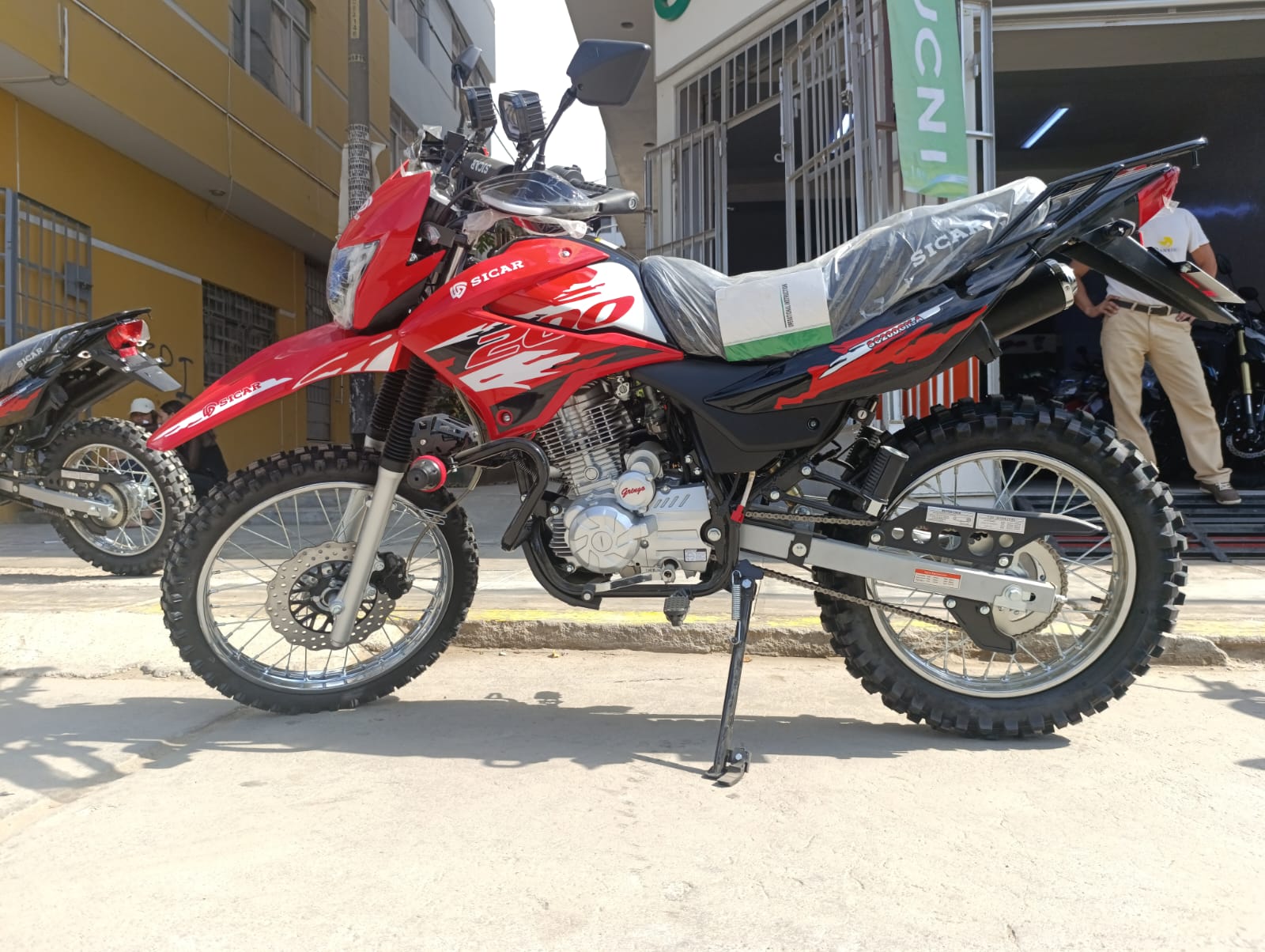 Hero 2